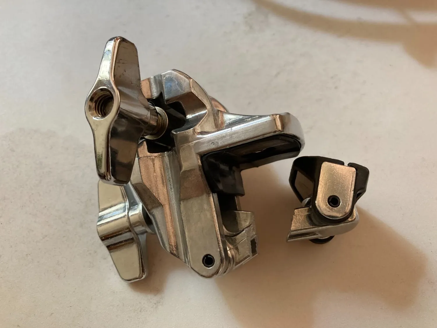 Tama MC9 Hoop Grip Bassdrum-Klammer 3/8 Zoll Gummi